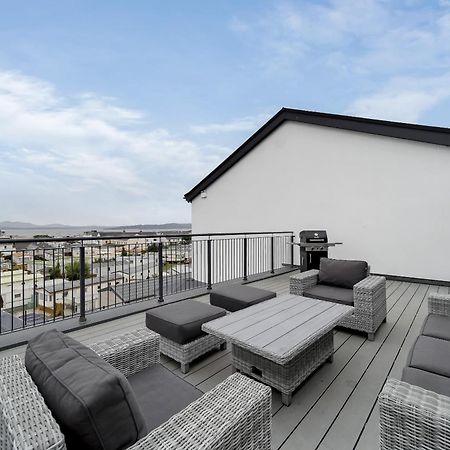 Bayview Luxury 3 Bedroom Apartment First Floor Downings Esterno foto