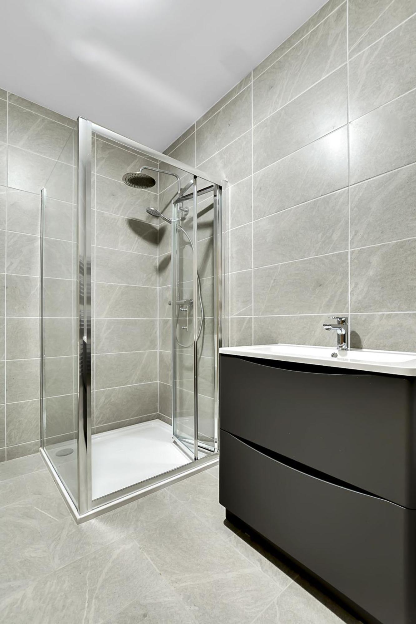 Bayview Luxury 3 Bedroom Apartment First Floor Downings Esterno foto